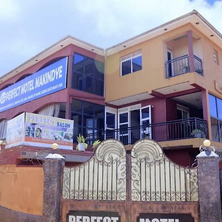 Perfect Motel Kampala Ngoại thất bức ảnh