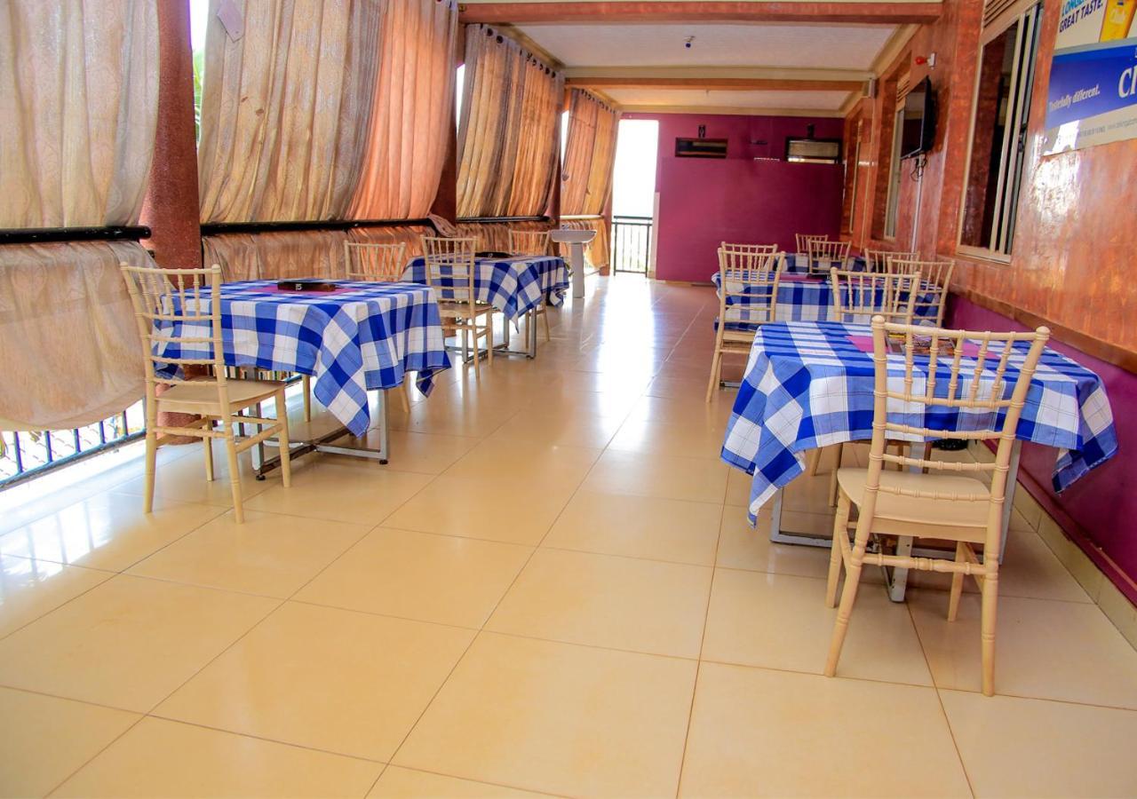 Perfect Motel Kampala Ngoại thất bức ảnh