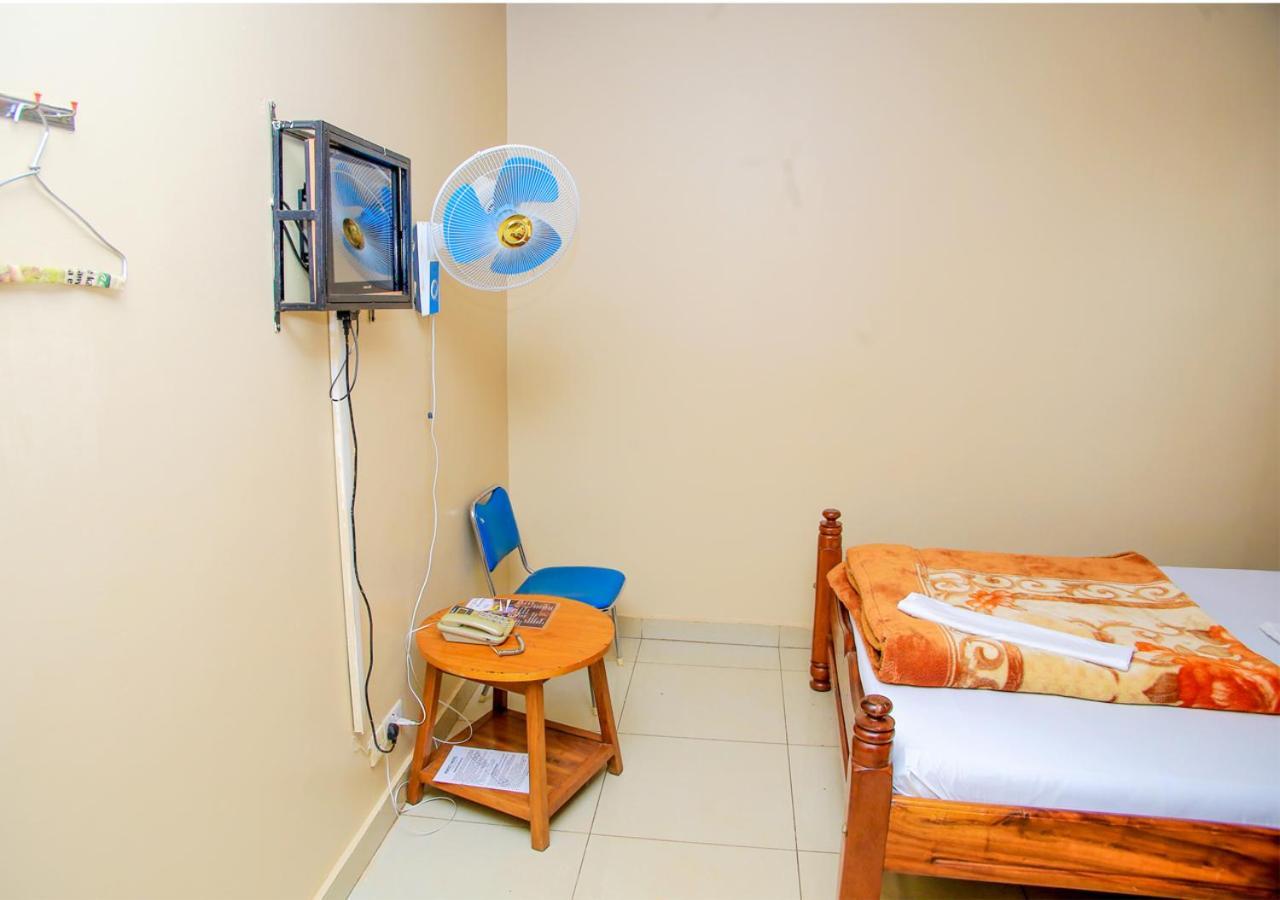 Perfect Motel Kampala Ngoại thất bức ảnh