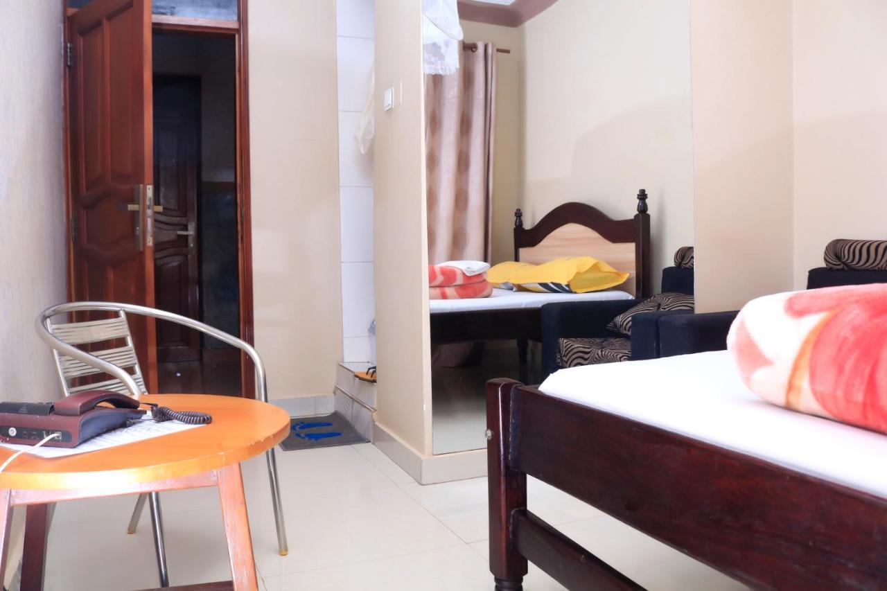 Perfect Motel Kampala Ngoại thất bức ảnh